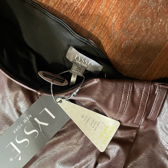 NWT Lysse Ruth Pleated Crop Pant in Deep Mulberry - Medium - Picture 9 of 12